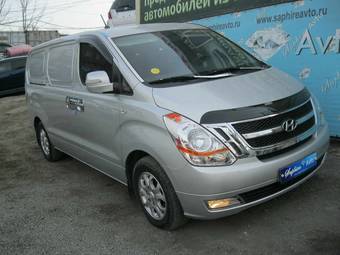 2010 Hyundai Grand Starex Photos