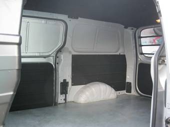 2010 Hyundai Grand Starex Pics