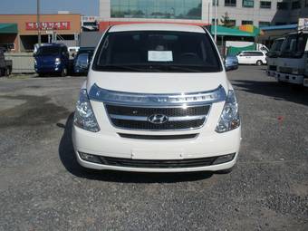2010 Hyundai Grand Starex Pictures