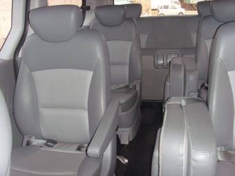 2010 Hyundai Grand Starex Wallpapers
