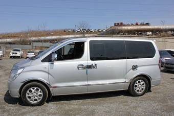 2010 Hyundai Grand Starex Wallpapers
