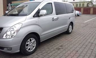 2010 Hyundai Grand Starex Pictures