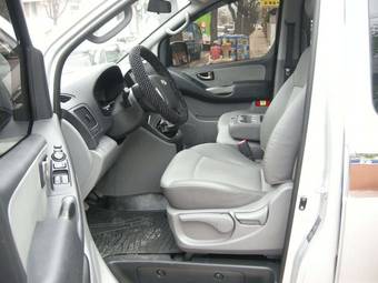 2010 Hyundai Grand Starex Wallpapers