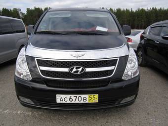 2010 Hyundai Grand Starex Photos