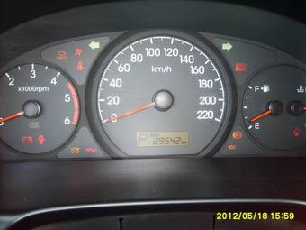 2010 Hyundai Grand Starex Pictures