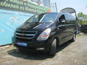 2010 Hyundai Grand Starex Pictures