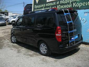 2010 Hyundai Grand Starex Wallpapers