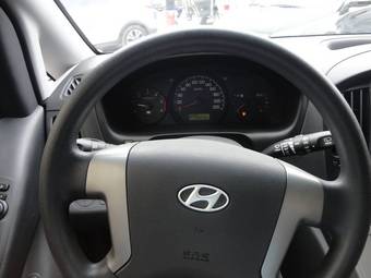 2010 Hyundai Grand Starex Wallpapers