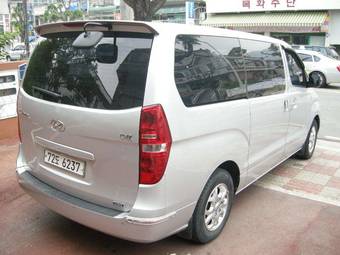 2010 Hyundai Grand Starex Wallpapers