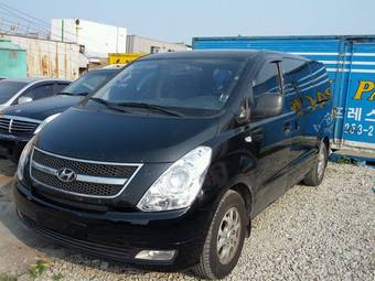 2010 Hyundai Grand Starex Photos