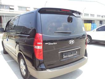 2010 Hyundai Grand Starex Photos