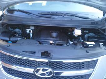 2011 Hyundai Grand Starex Wallpapers
