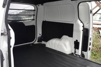 2011 Hyundai Grand Starex Pictures