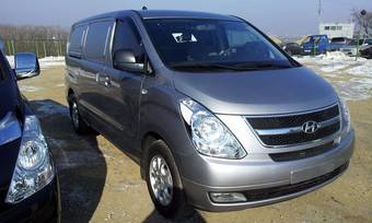 2011 Hyundai Grand Starex Pictures