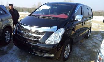 2011 Hyundai Grand Starex Pictures