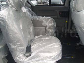 2011 Hyundai Grand Starex Pictures