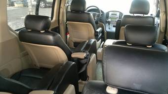 2011 Hyundai Grand Starex Photos