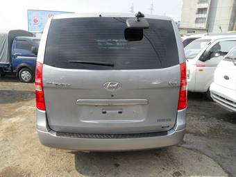 2011 Hyundai Grand Starex Pictures