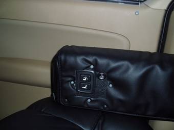 2011 Hyundai Grand Starex Pictures