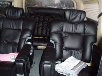 2011 Hyundai Grand Starex Pics