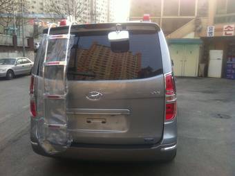 2011 Hyundai Grand Starex Photos