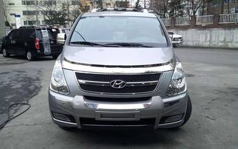 2011 Hyundai Grand Starex Pictures