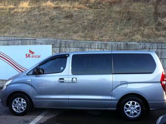 2011 Hyundai Grand Starex Photos
