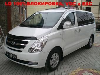 2011 Hyundai Grand Starex Photos