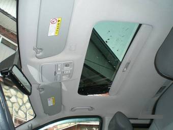 2011 Hyundai Grand Starex Pics