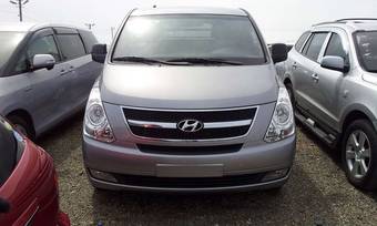 2011 Hyundai Grand Starex Photos