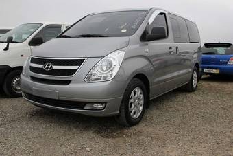 2011 Hyundai Grand Starex Photos