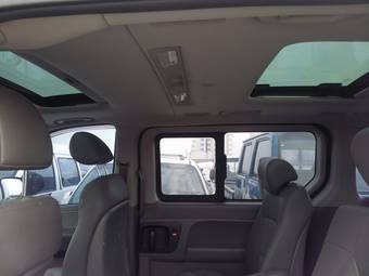 2011 Hyundai Grand Starex Images