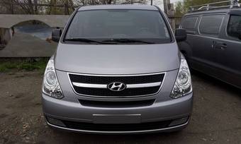 2011 Hyundai Grand Starex Photos