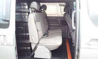 2011 Hyundai Grand Starex Pictures