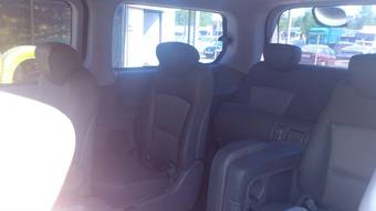 2011 Hyundai Grand Starex Images
