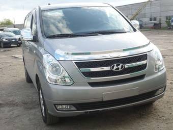 2011 Hyundai Grand Starex Photos