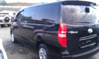 2011 Hyundai Grand Starex Pictures