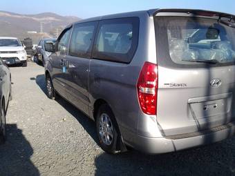 2012 Hyundai Grand Starex Photos