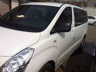 2012 Hyundai Grand Starex Pictures