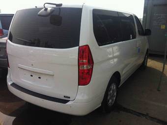 2012 Hyundai Grand Starex Photos