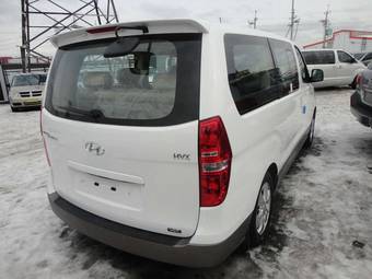 2012 Hyundai Grand Starex Photos