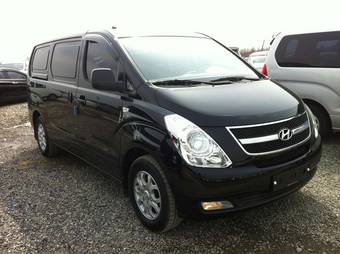 2012 Hyundai Grand Starex Photos