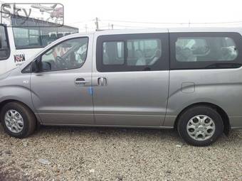 2012 Hyundai Grand Starex Photos