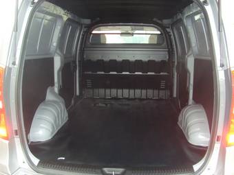 2012 Hyundai Grand Starex Pics