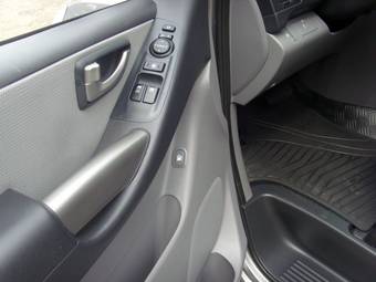 2012 Hyundai Grand Starex Pictures