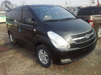 2012 Hyundai Grand Starex Photos