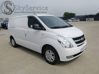 2012 Hyundai Grand Starex Pictures