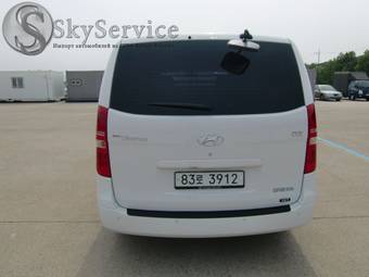 2012 Hyundai Grand Starex Images