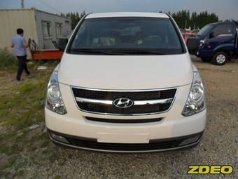 2012 Hyundai Grand Starex Pictures