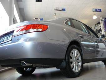 2009 Hyundai Grandeur Images